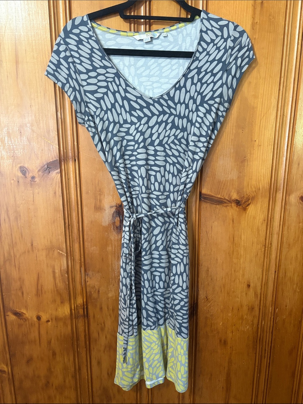 Boden Gray Abstract Print Tie-Waist Midi Dress with Yellow Hem - Size 4